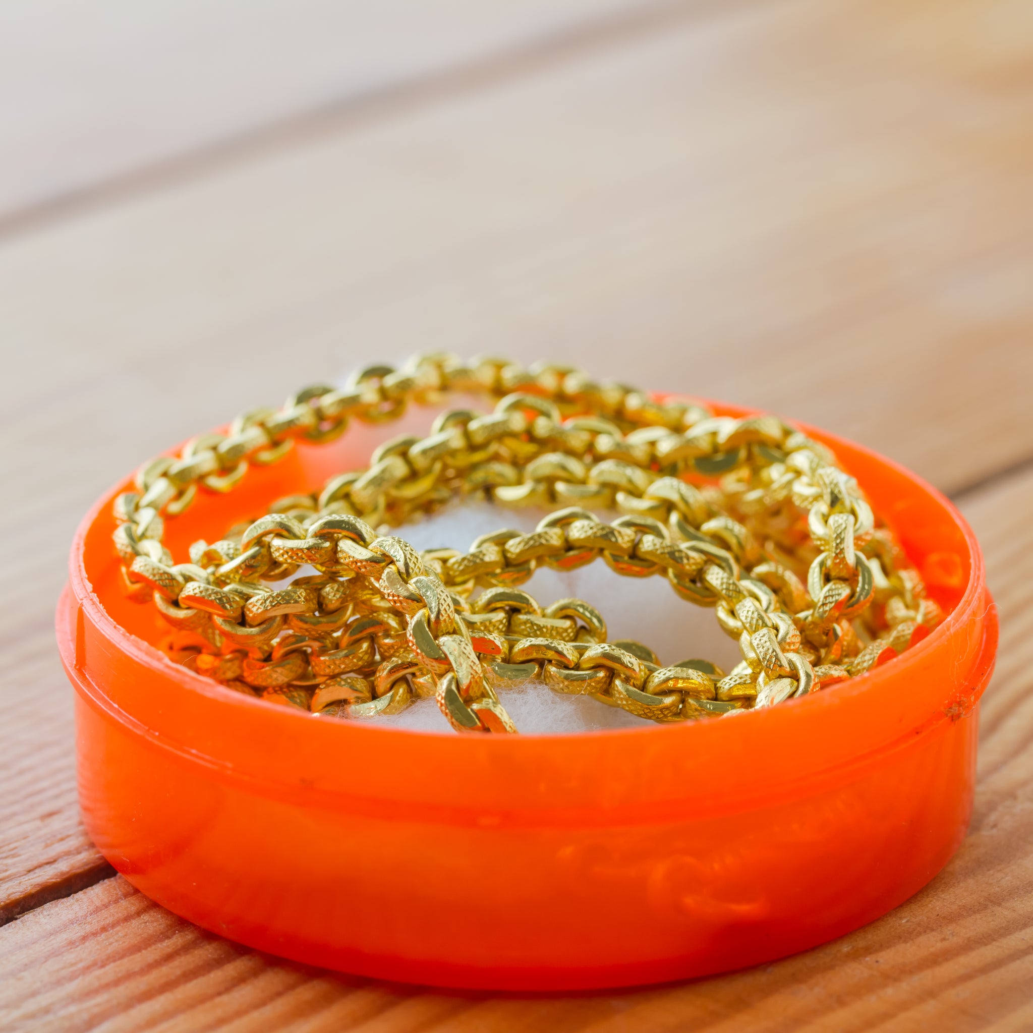 Sparkle up your Gold: How to Clean Gold-Plated Jewelry