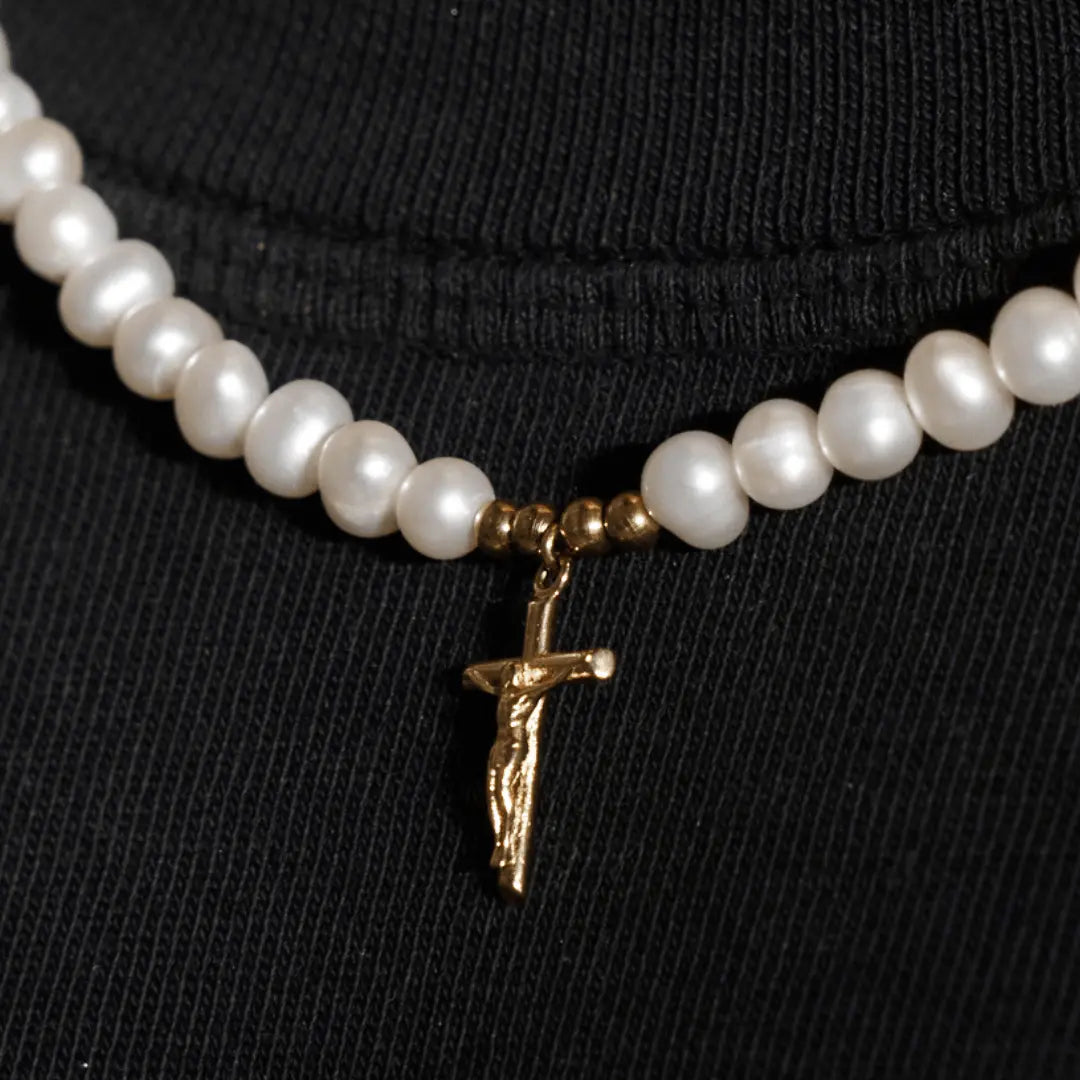 Crucifix Real Pearl Necklace (Gold) DVVX