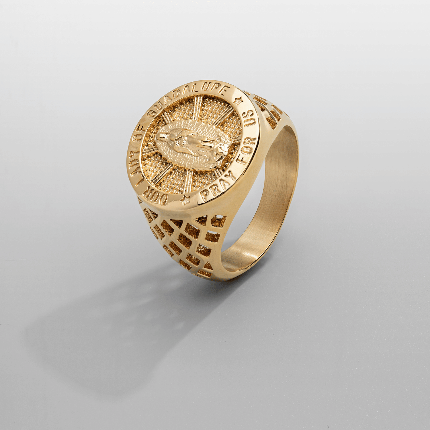 guadalupe-sovereign-ring-gold